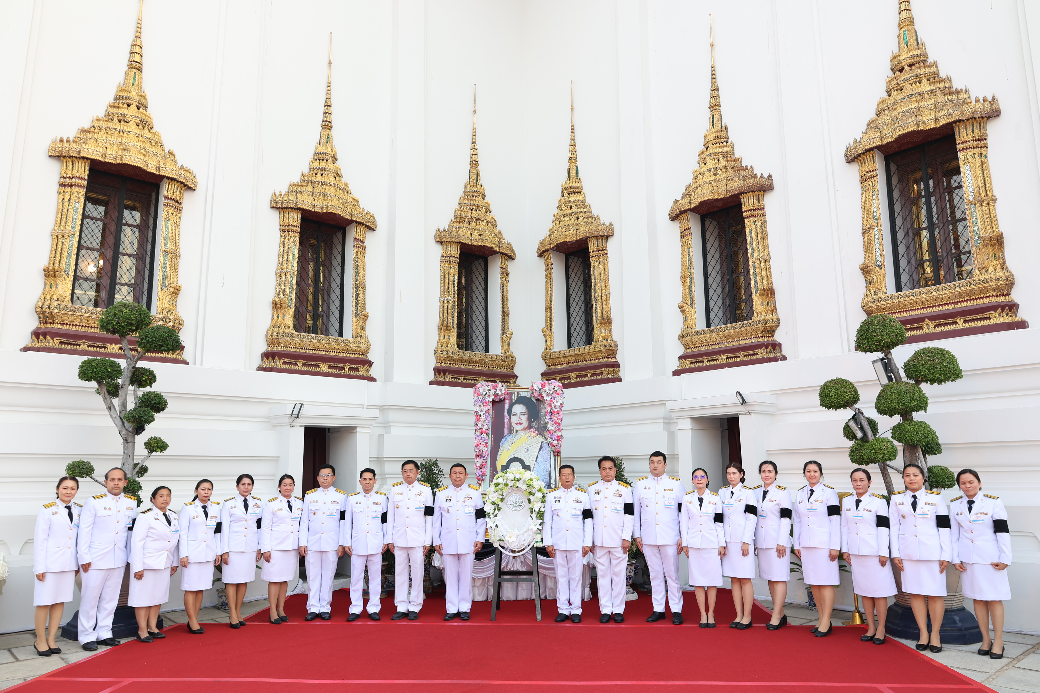 title - สำนักงานการปฏิรูปที่ดินเพื่อเกษตรกรรม รับพระราชทานพระบรมราชานุญาตให้ร่วมเป็นเจ้าภาพบำเพ็ญกุศลถวายพระบรมศพ สมเด็จพระนางเจ้าสิริกิติ์ พระบรมราชินีนาถ พระบรมราชชนนีพันปีหลวง (Re-post)